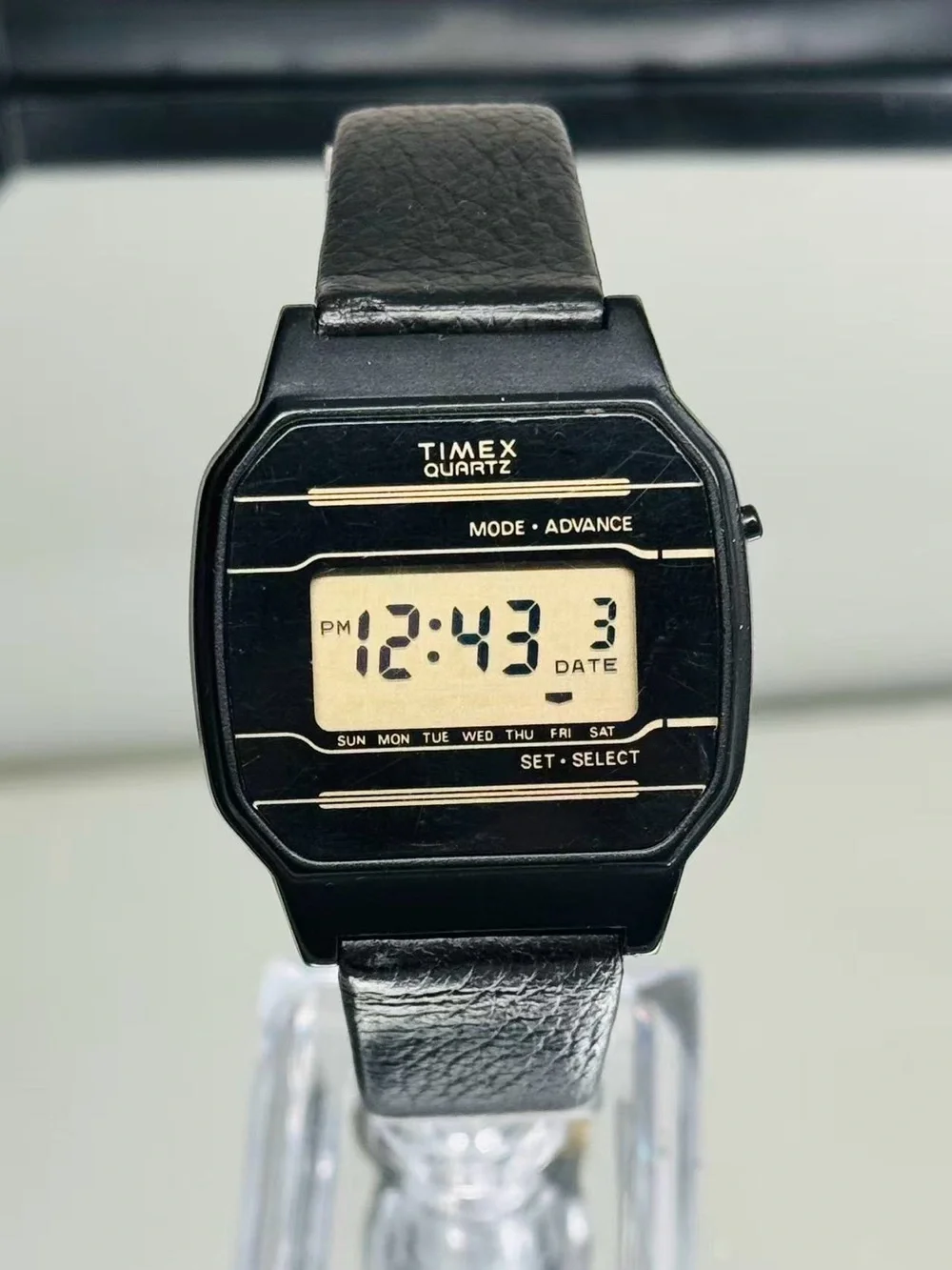 Vintage Timex Quartz LCD Digital Men Watch Black 35mm New Battery Working